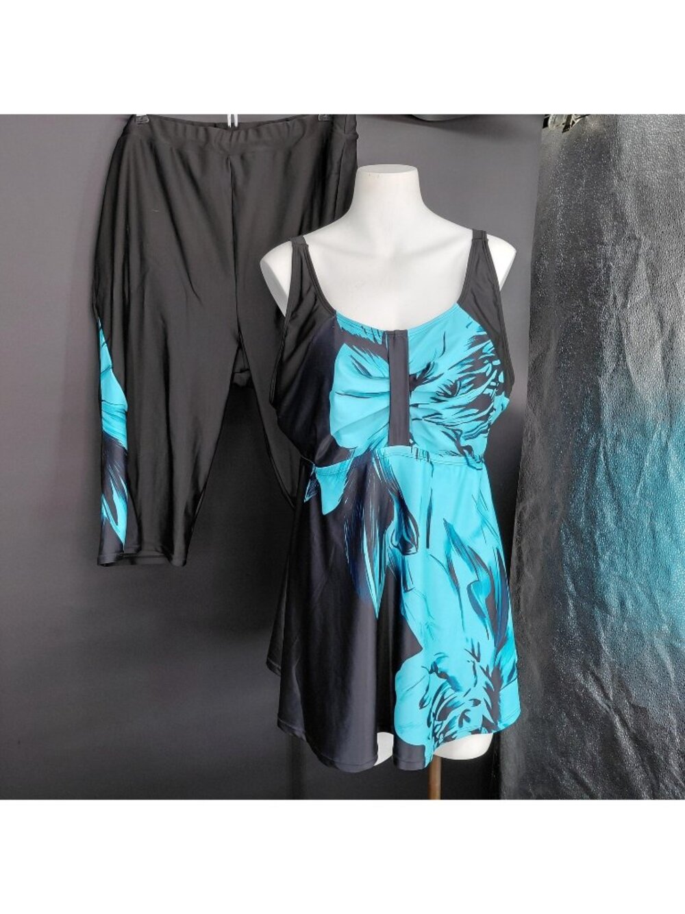 Hanna Nikole Tankini Swimsuit Set Women 20W Blue Floral Tropical Swim Long Short